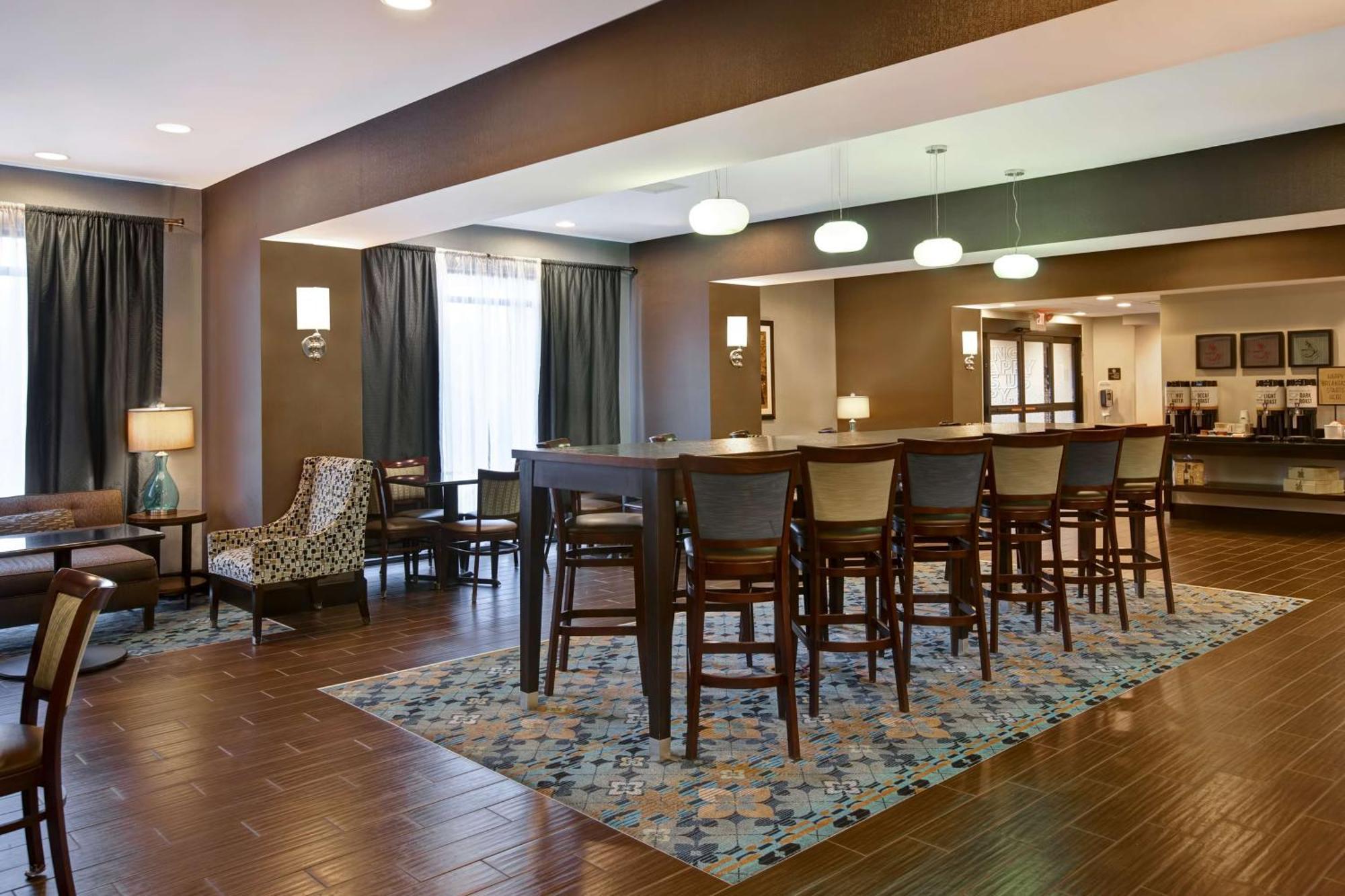 Hampton Inn Dekalb - Near The University Luaran gambar
