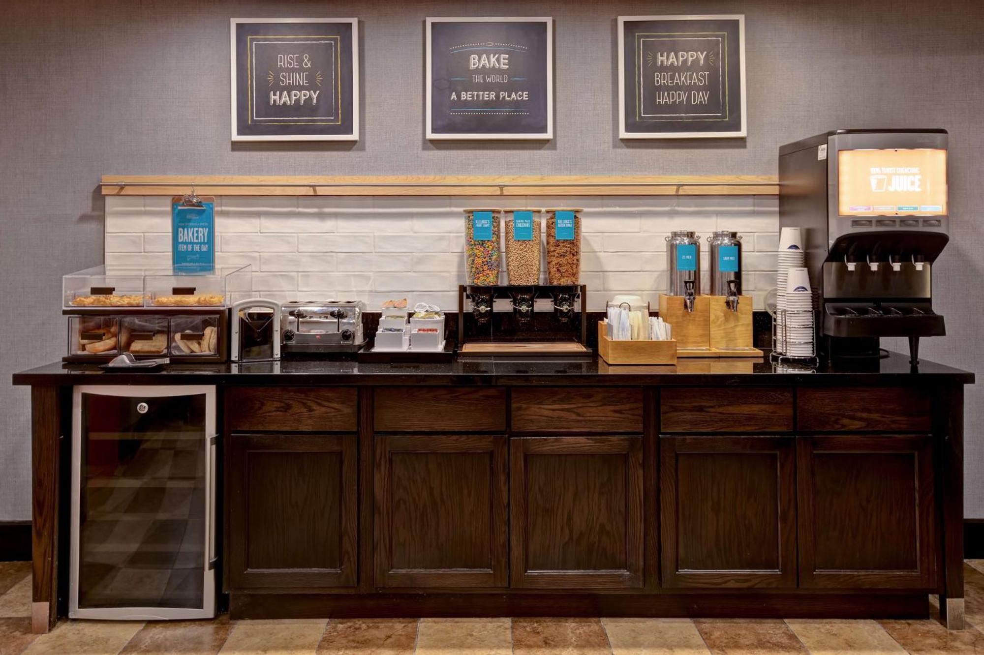Hampton Inn Dekalb - Near The University Luaran gambar