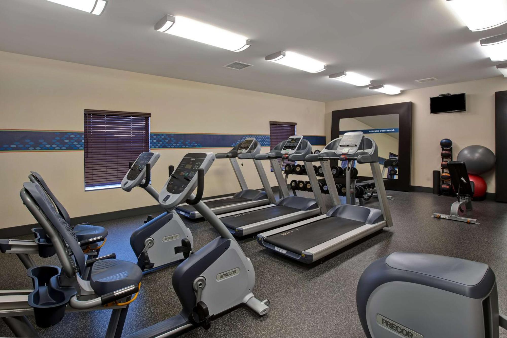 Hampton Inn Dekalb - Near The University Luaran gambar